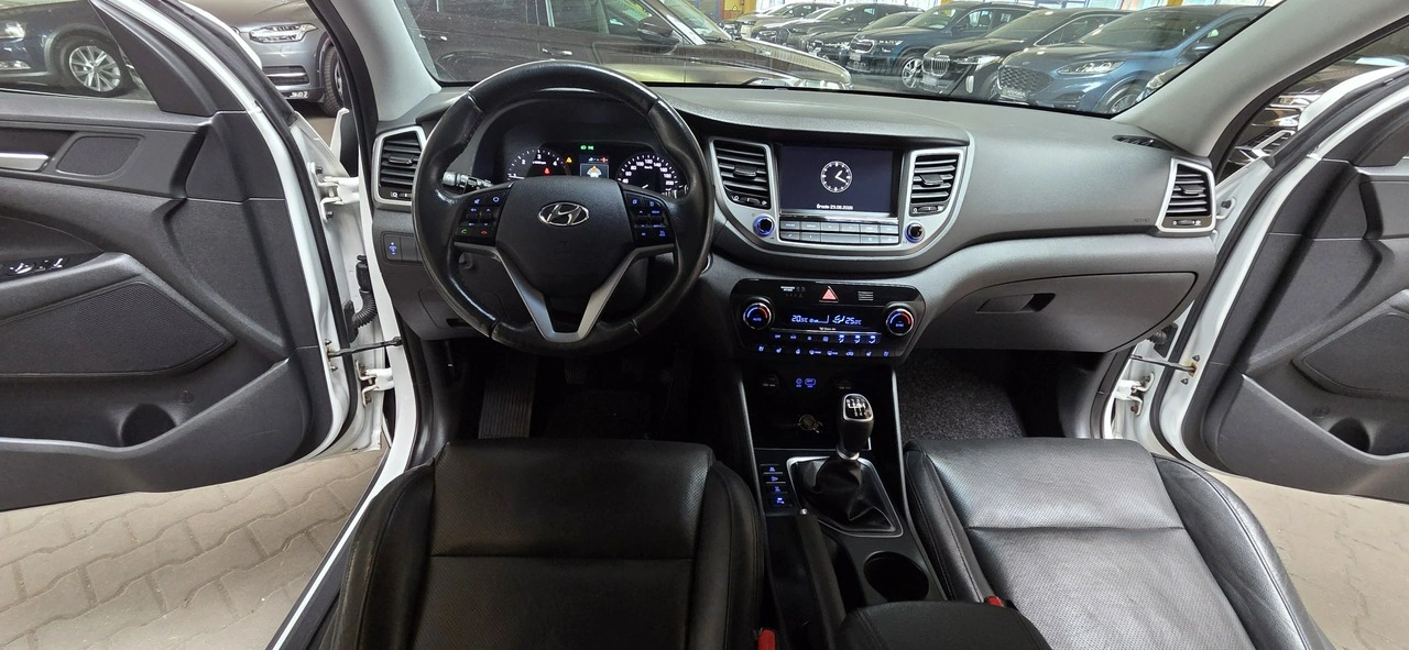 Hyundai Tucson - Zdjęcie 14
