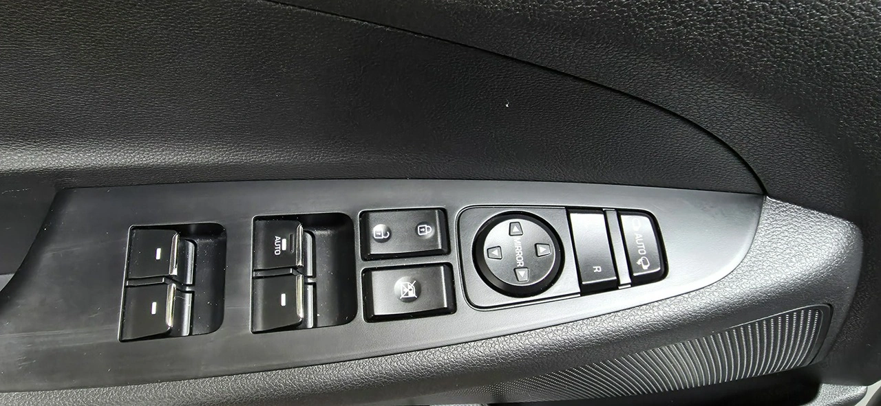 Hyundai Tucson - Zdjęcie 19