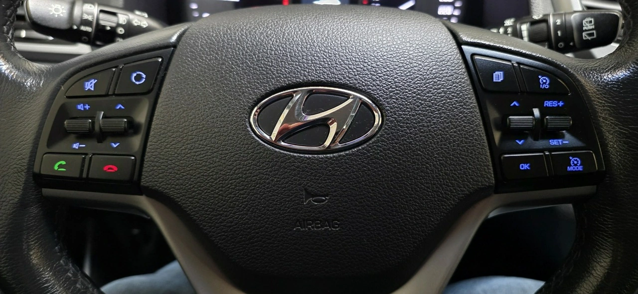 Hyundai Tucson - Zdjęcie 23