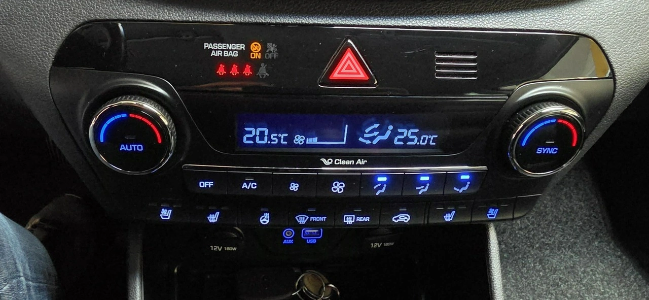 Hyundai Tucson - Zdjęcie 25