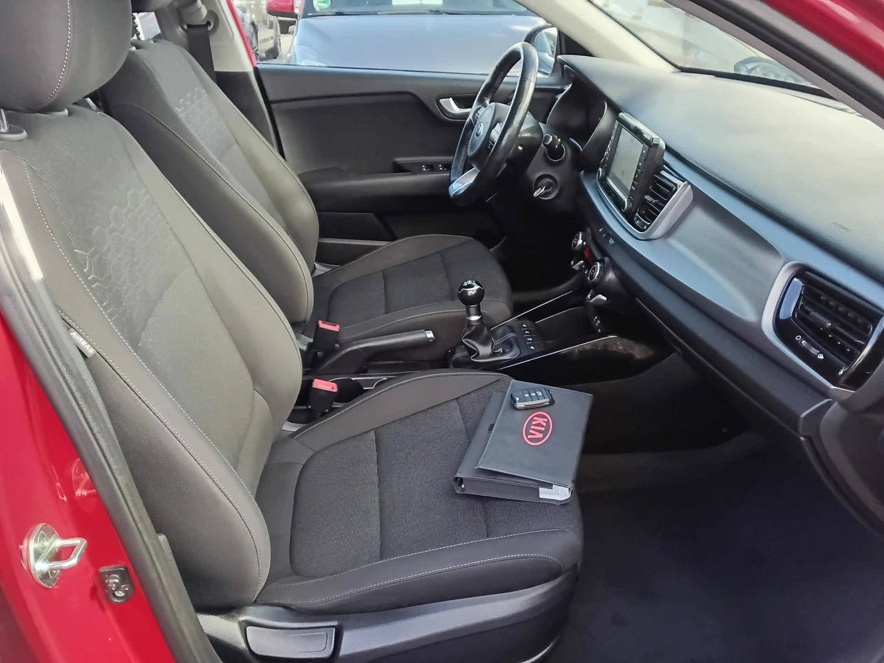 Kia Rio - Zdjęcie 11