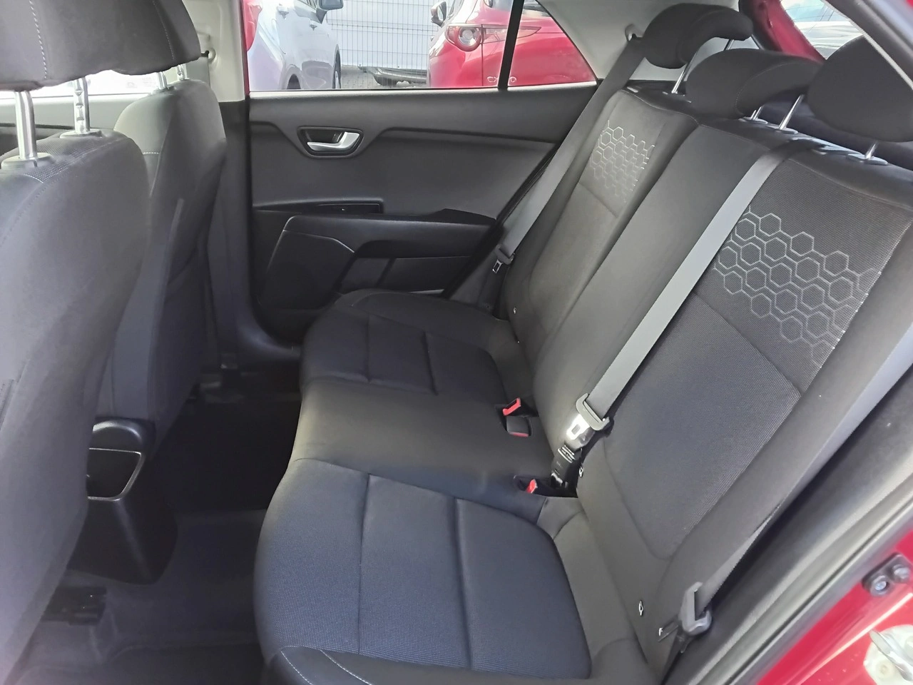 Kia Rio - Zdjęcie 13