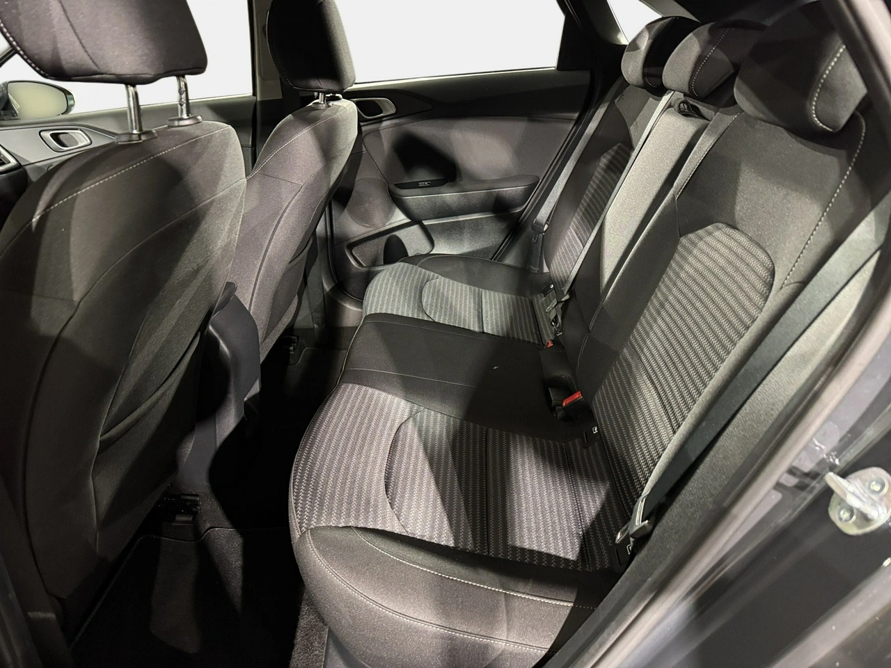 Kia Ceed - Zdjęcie 21