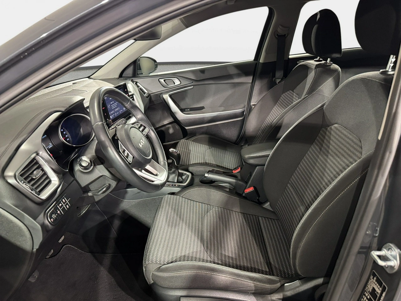 Kia Ceed - Zdjęcie 22