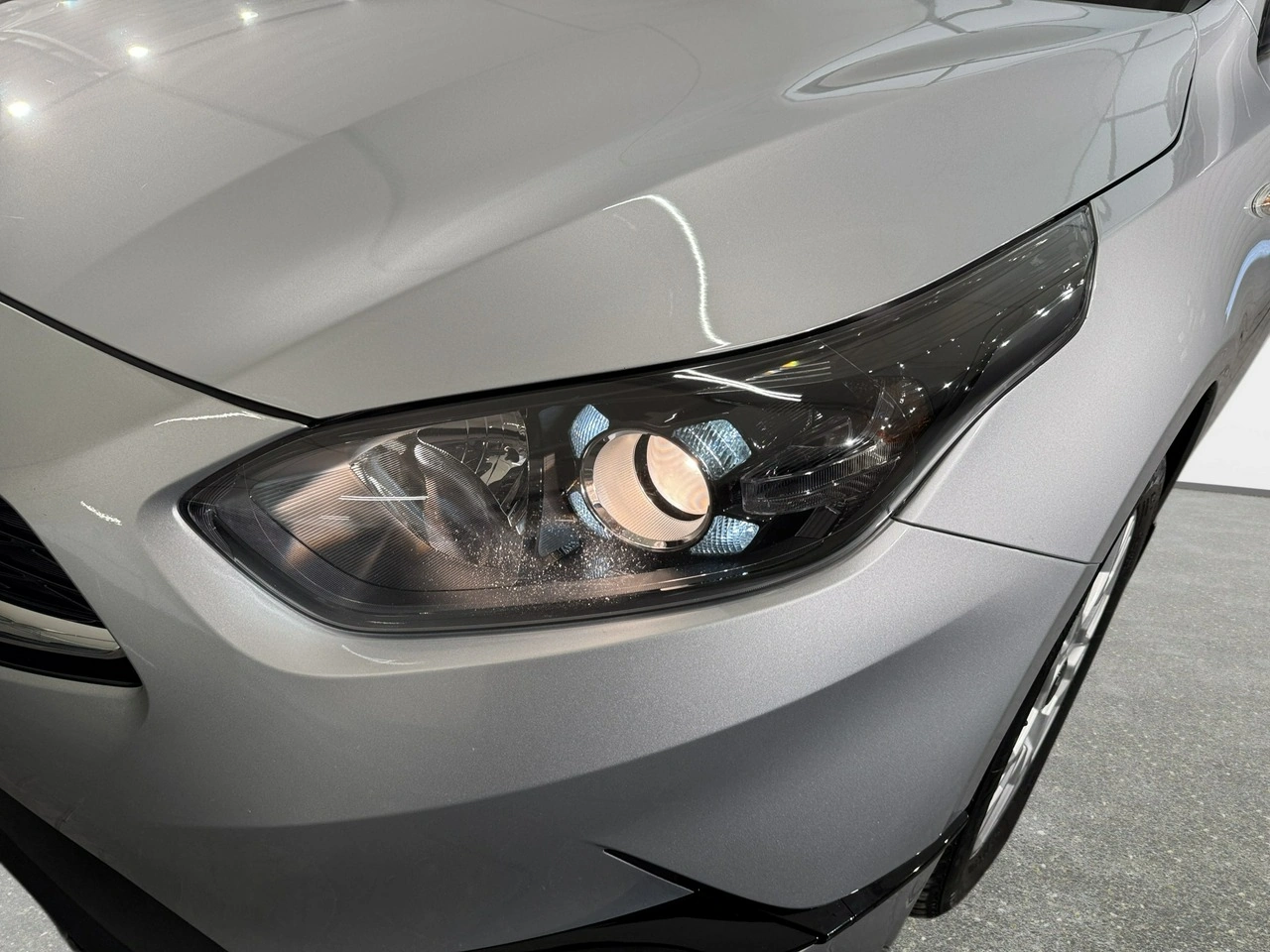 Kia Ceed - Zdjęcie 8