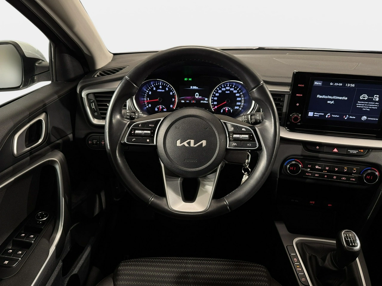 Kia Ceed - Zdjęcie 12