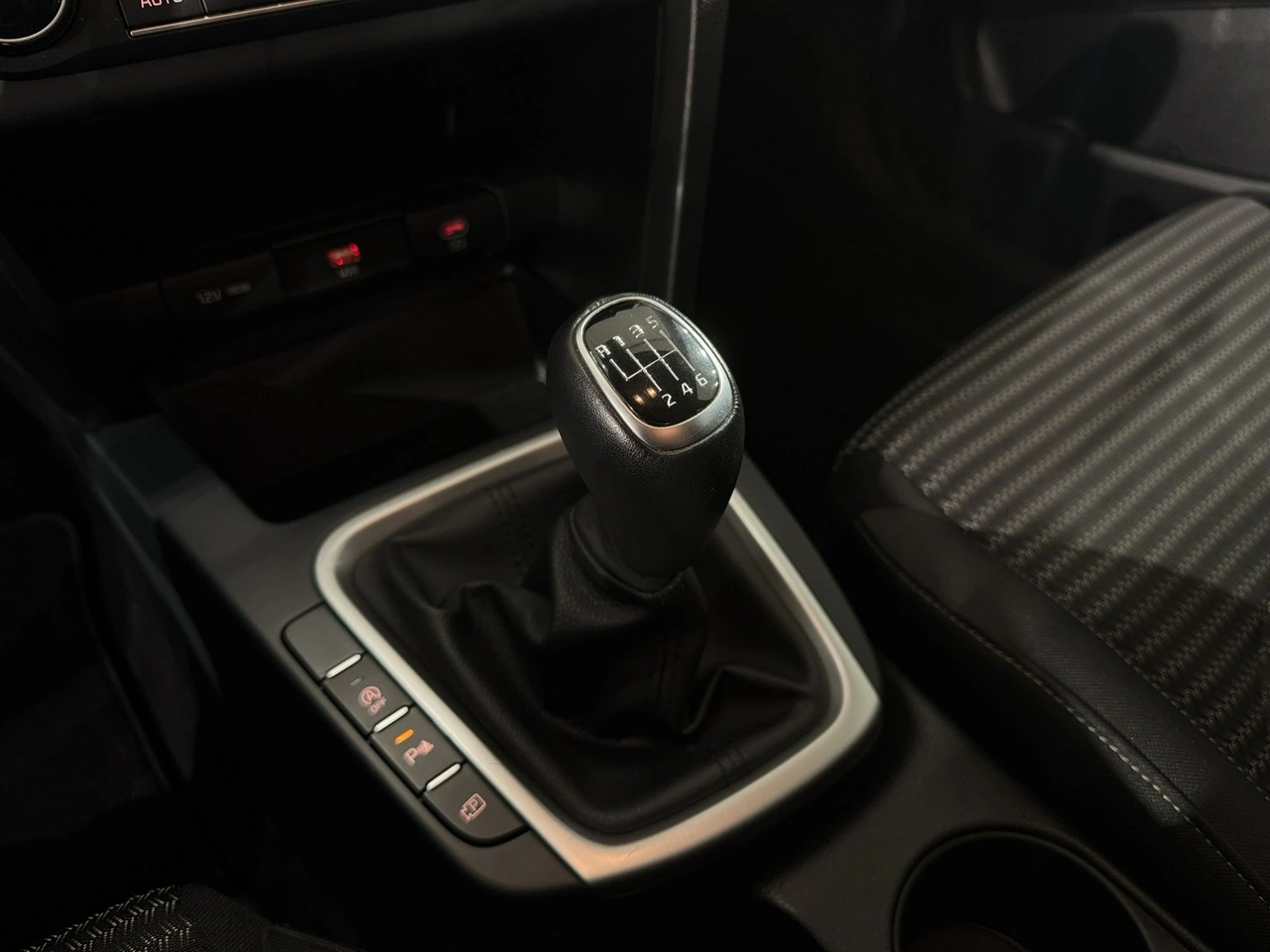 Kia Ceed - Zdjęcie 23