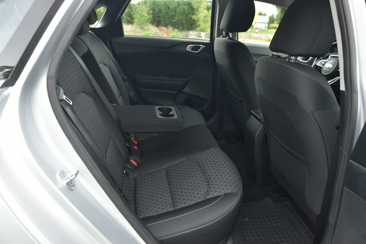 Kia Ceed - Zdjęcie 12