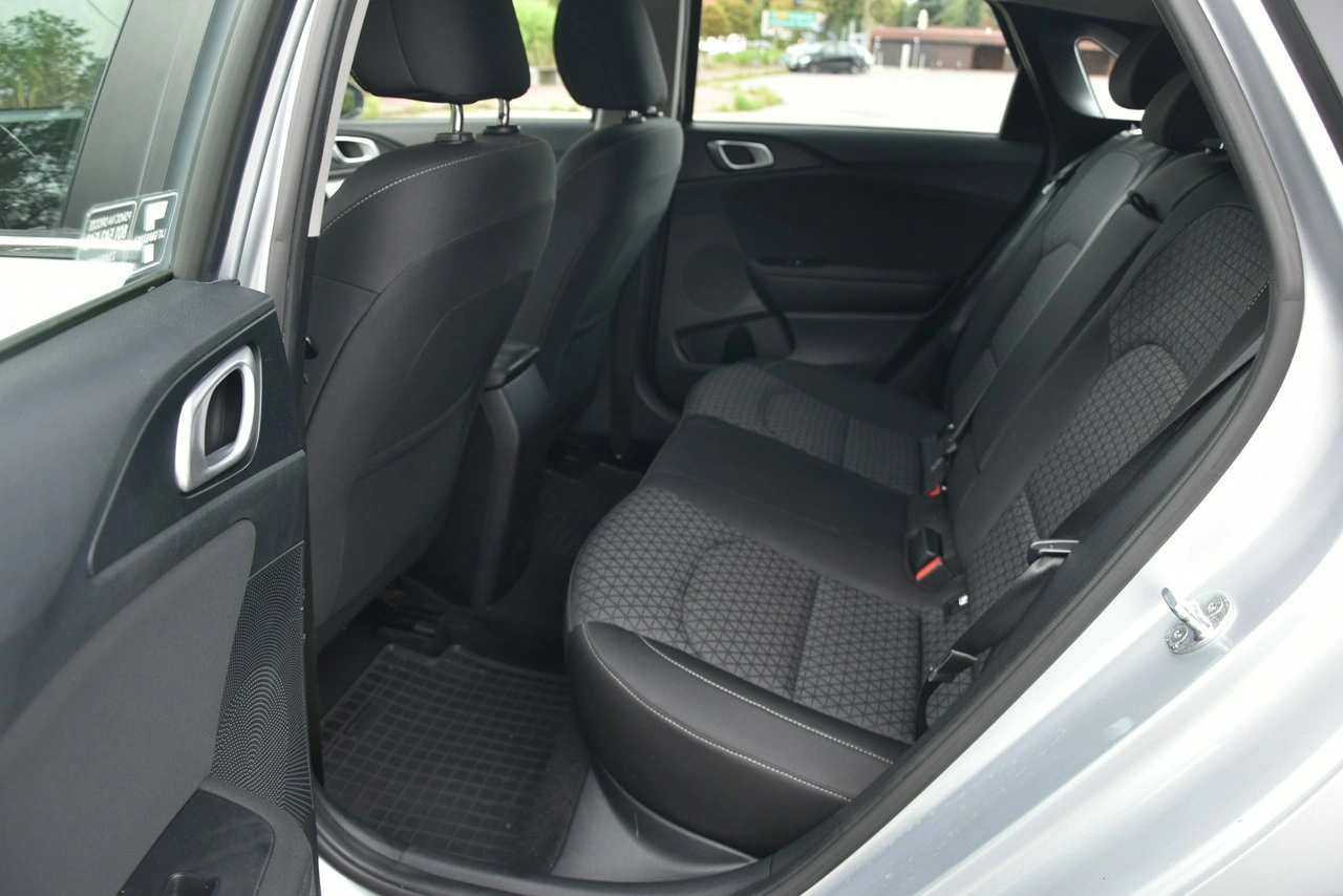 Kia Ceed - Zdjęcie 14