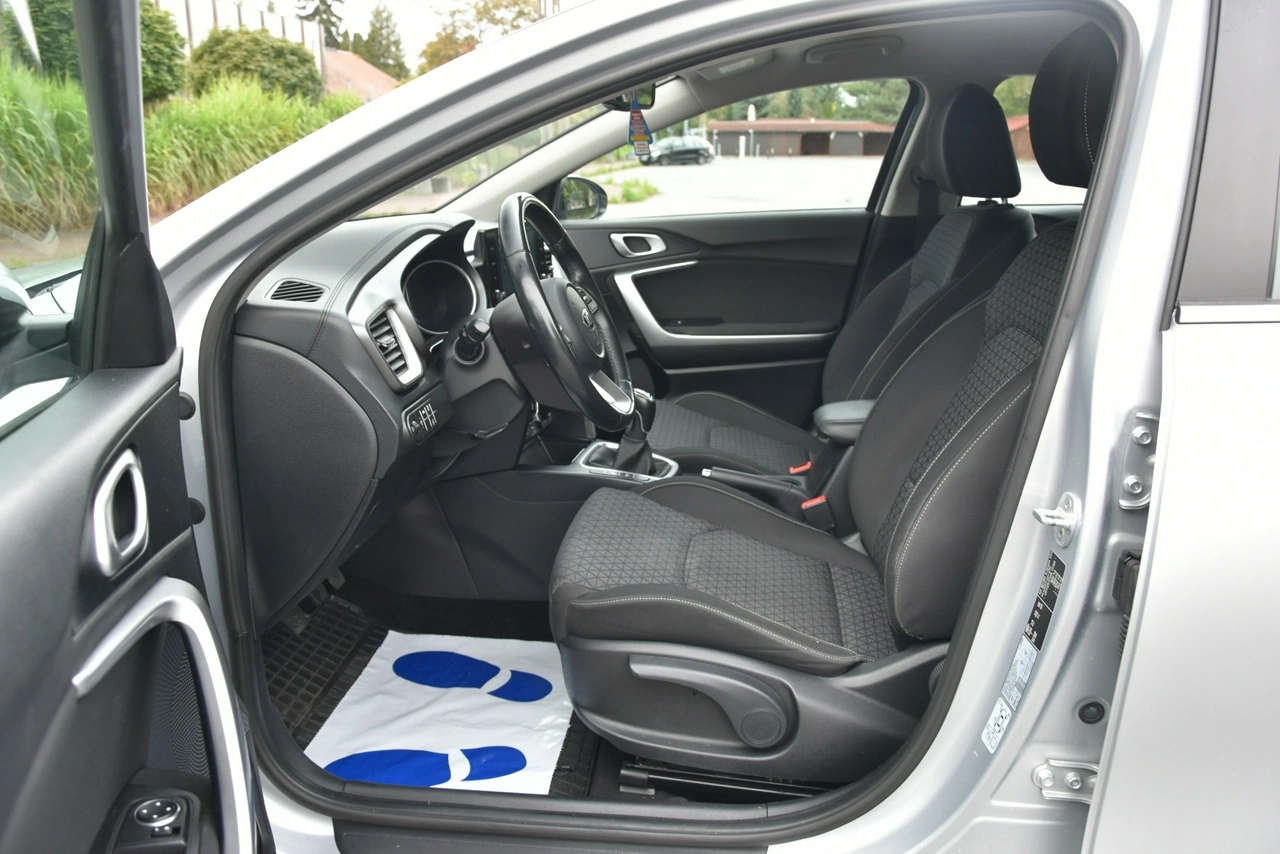 Kia Ceed - Zdjęcie 16