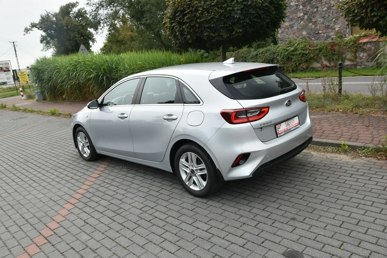 Kia Ceed - Zdjęcie 21