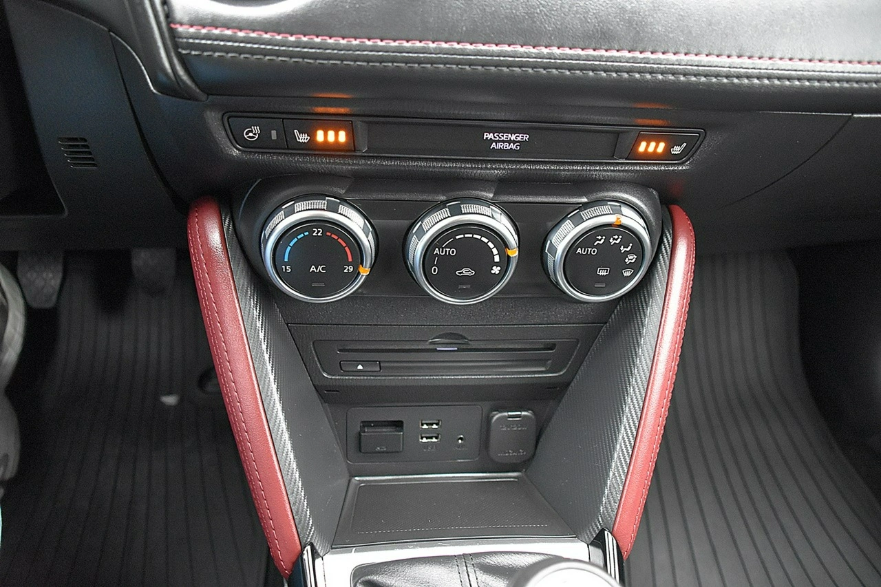 Mazda CX-3 - Zdjęcie 16