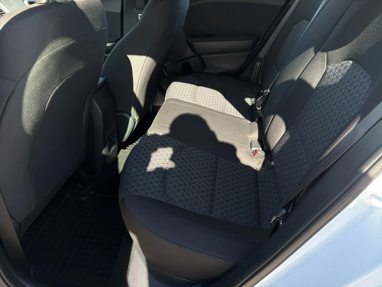 Kia Ceed - Zdjęcie 18
