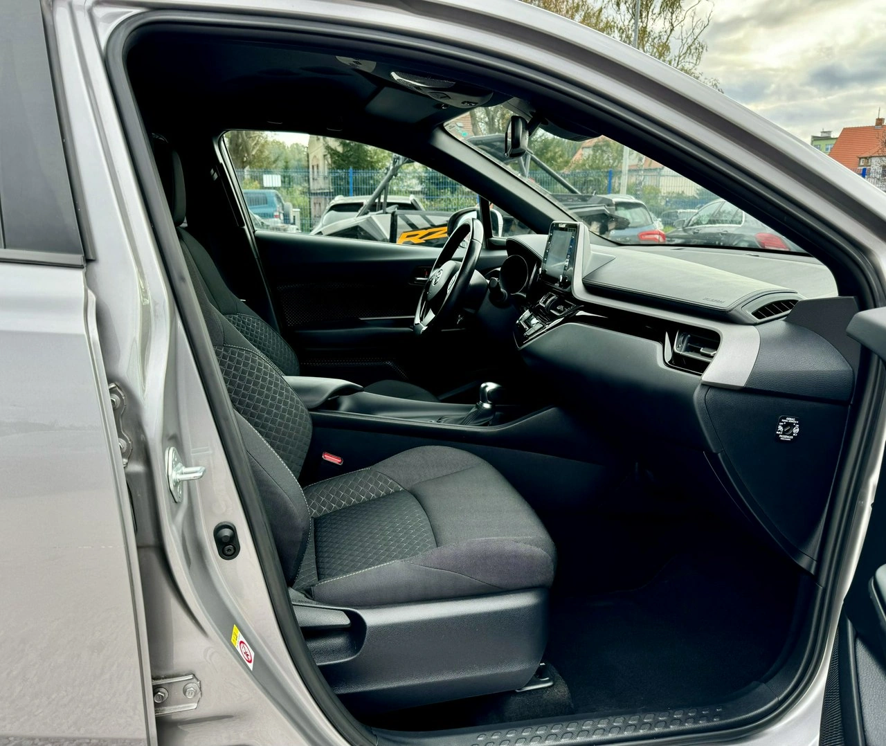 Toyota C-HR - Zdjęcie 13