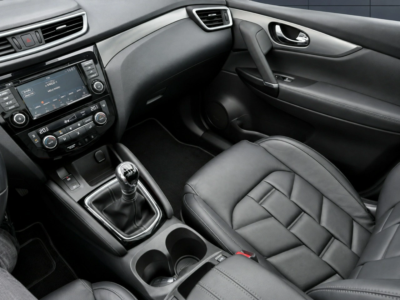Nissan Qashqai - Zdjęcie 13