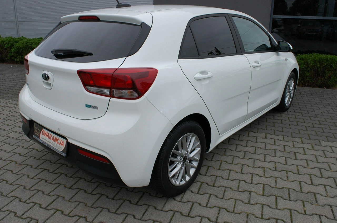 Kia Rio - Zdjęcie 13
