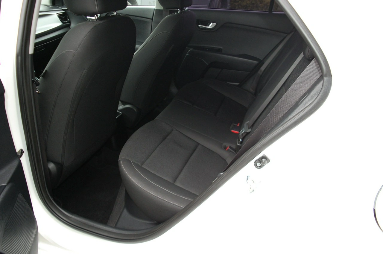 Kia Rio - Zdjęcie 27