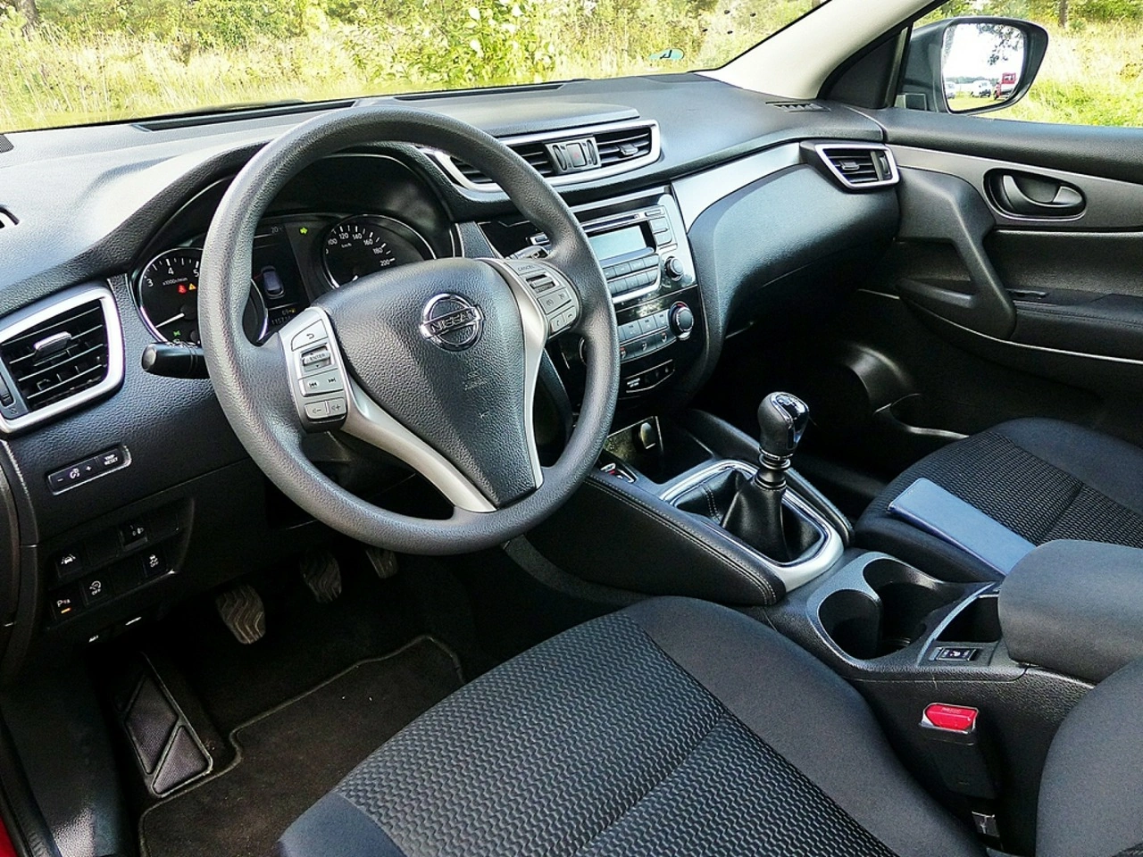 Nissan Qashqai - Zdjęcie 17