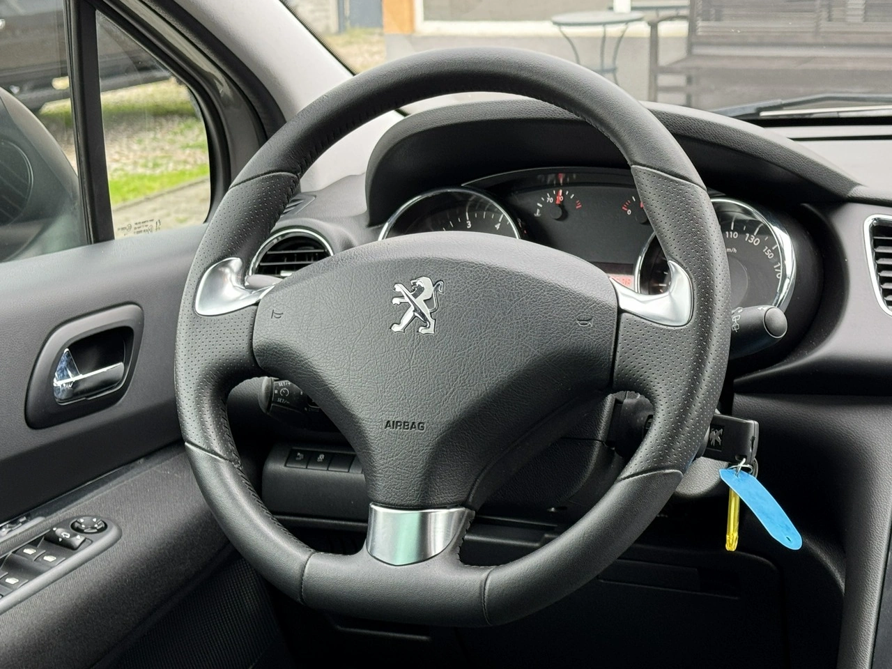 Peugeot 3008 - Zdjęcie 23