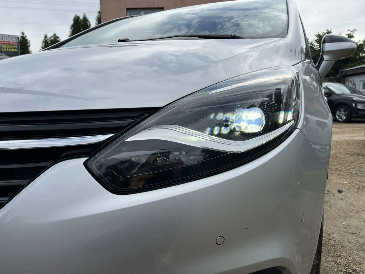Opel Zafira - Zdjęcie 12