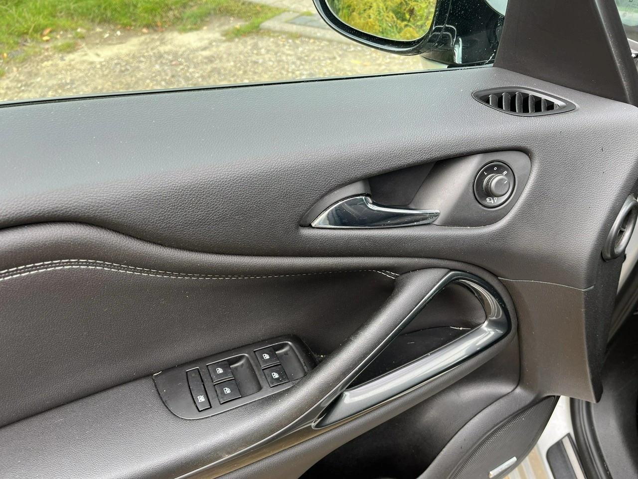 Opel Zafira - Zdjęcie 15