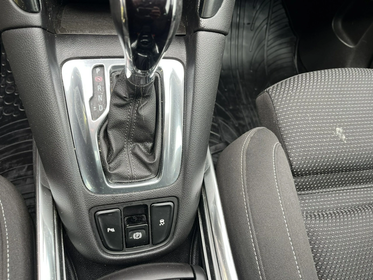 Opel Zafira - Zdjęcie 21