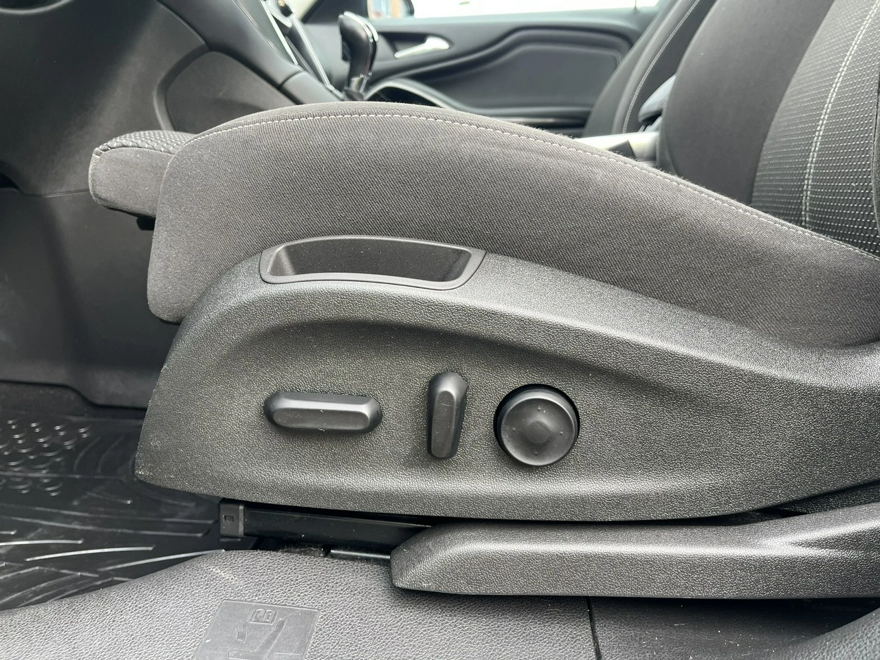 Opel Zafira - Zdjęcie 22