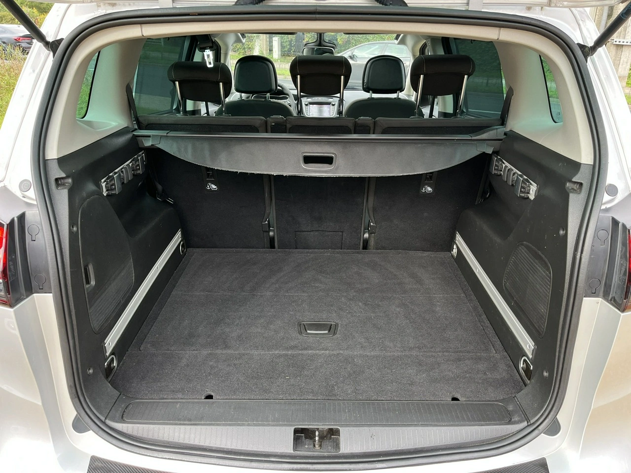 Opel Zafira - Zdjęcie 29