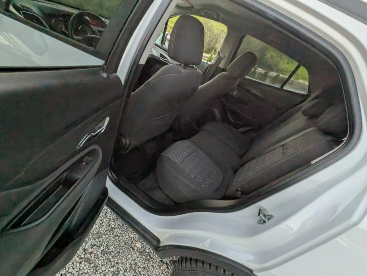 Opel Mokka - Zdjęcie 13