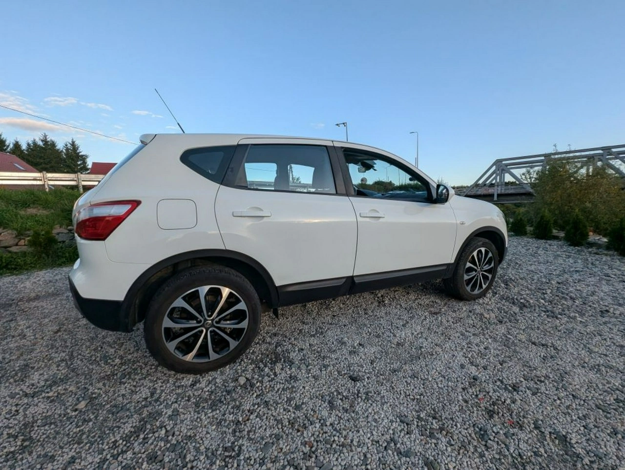 Nissan Qashqai - Zdjęcie 4