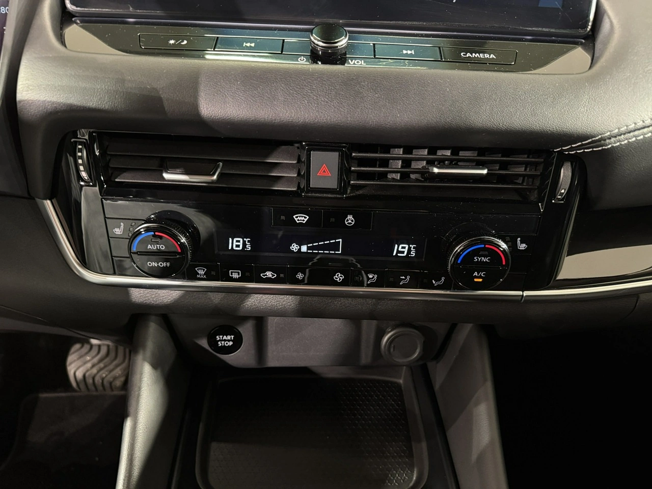 Nissan Qashqai - Zdjęcie 23