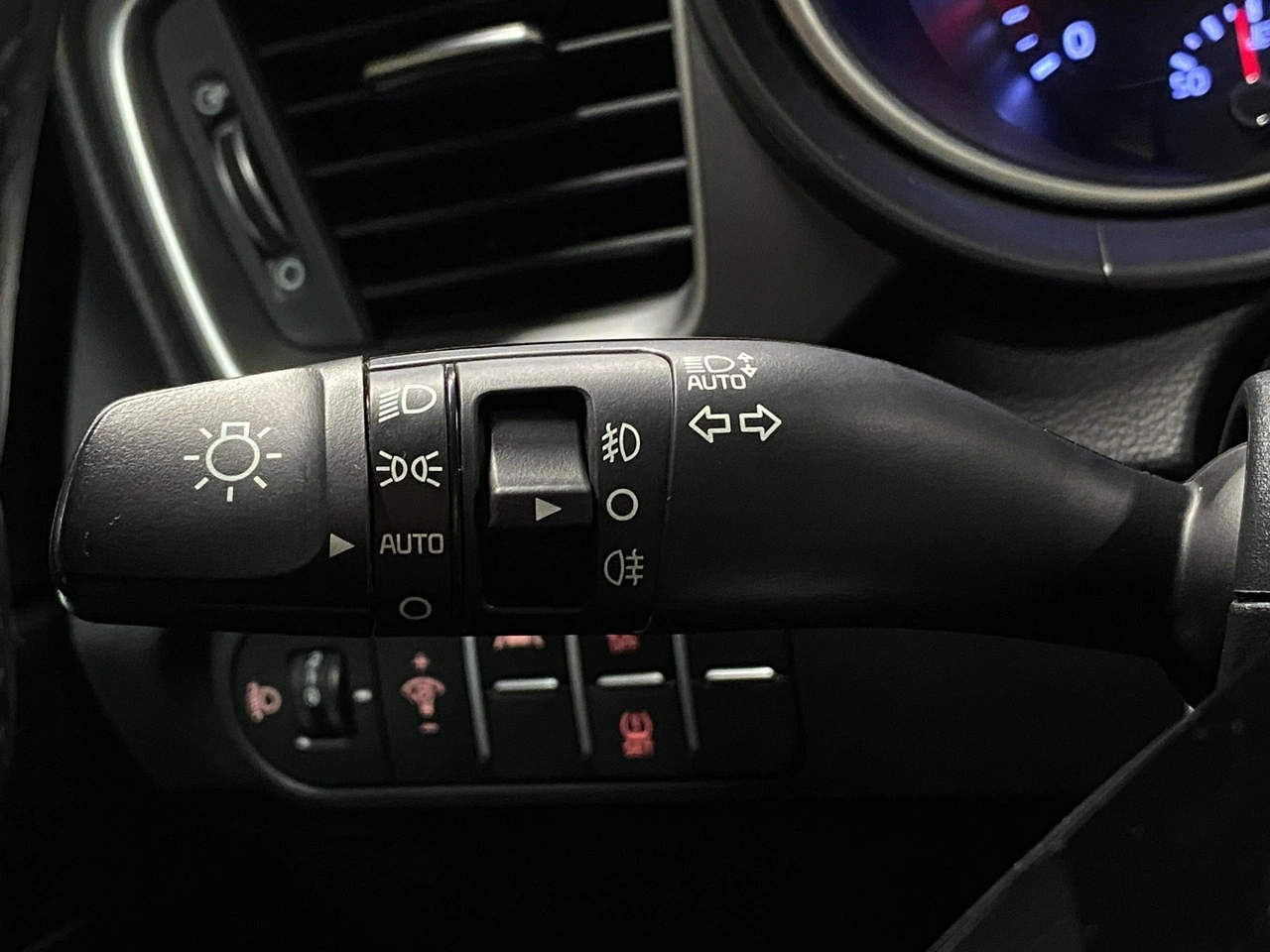 Kia XCeed - Zdjęcie 23