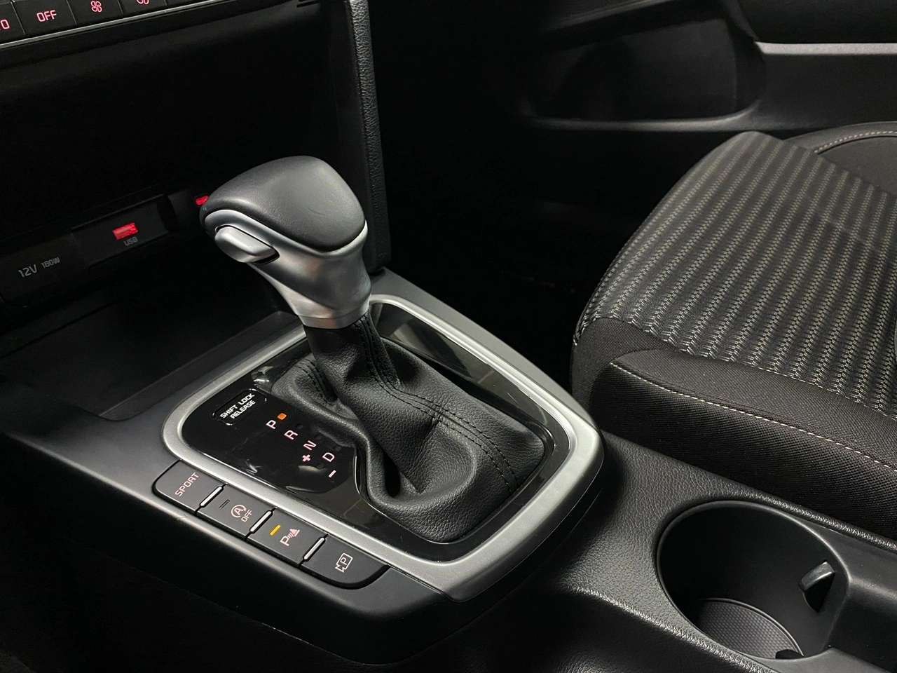 Kia XCeed - Zdjęcie 29