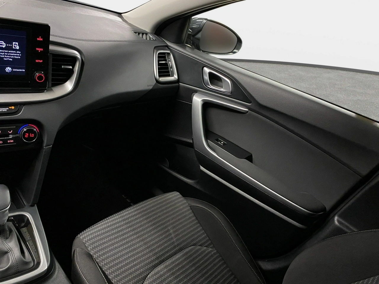 Kia XCeed - Zdjęcie 32