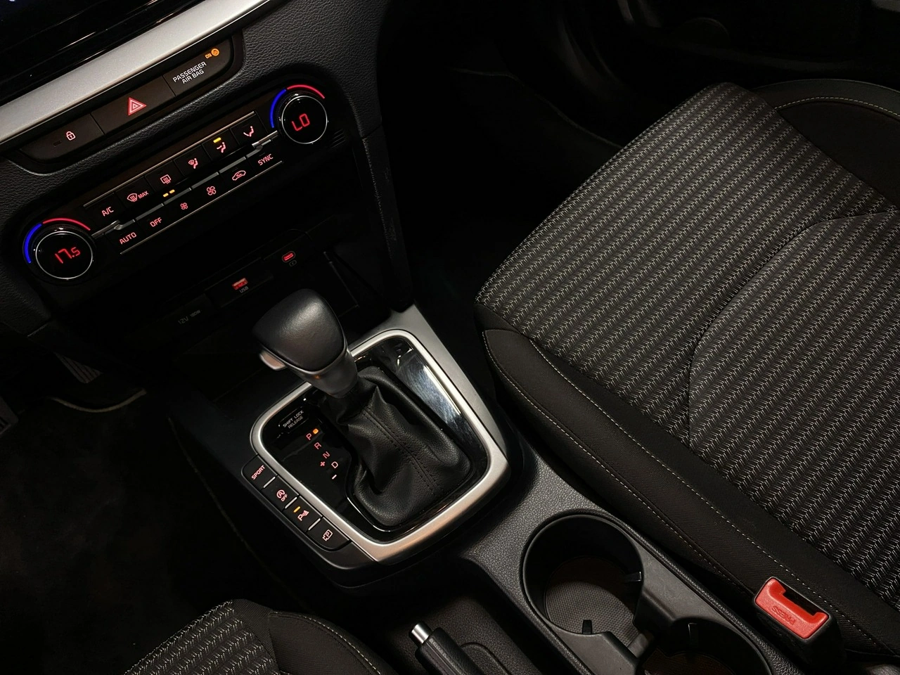 Kia XCeed - Zdjęcie 27