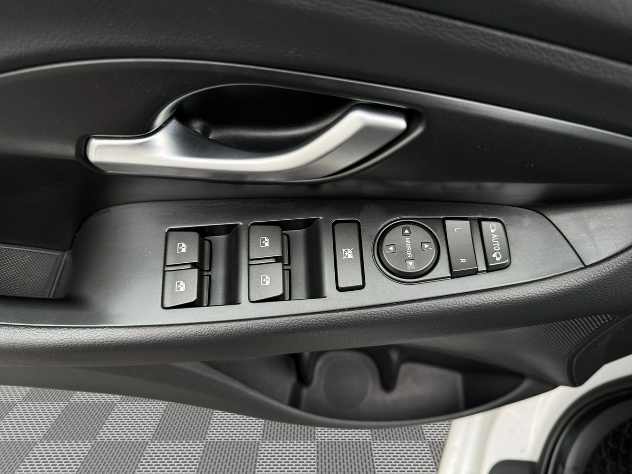 Hyundai i30 - Zdjęcie 10