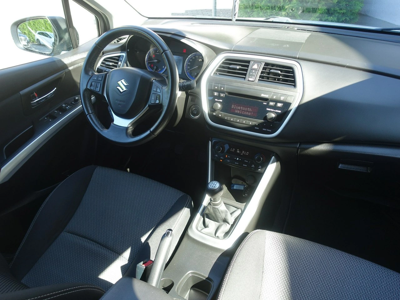 Suzuki SX4 S-Cross - Zdjęcie 8