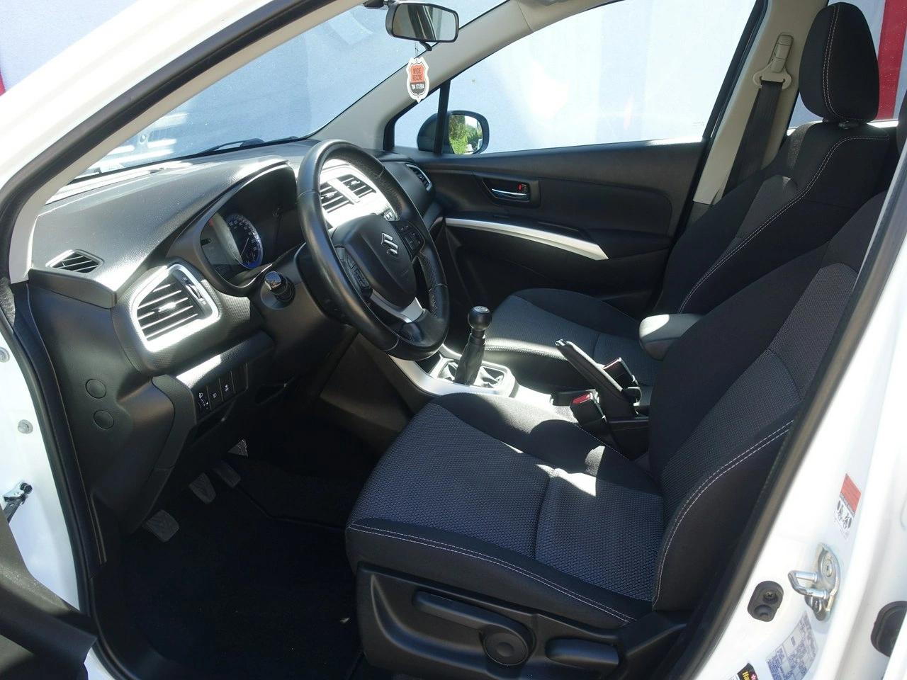 Suzuki SX4 S-Cross - Zdjęcie 5