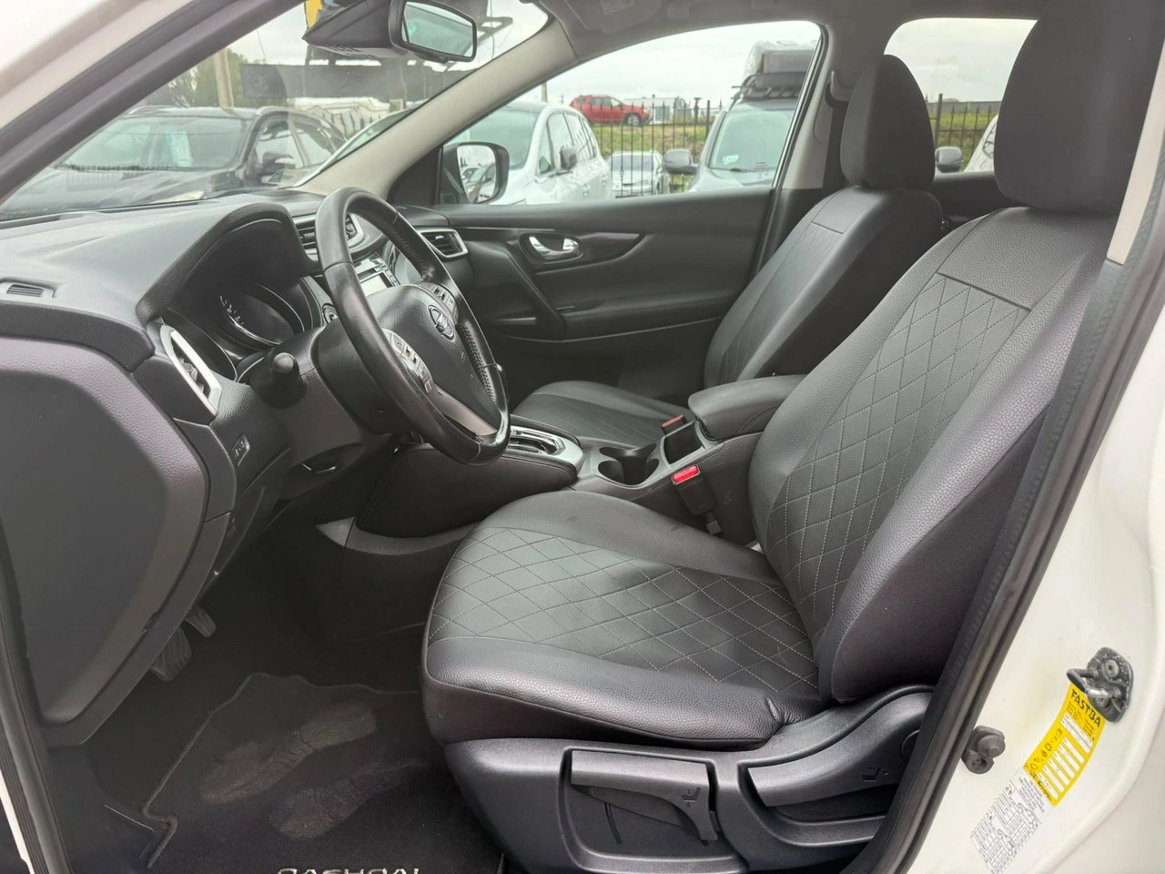Nissan Qashqai - Zdjęcie 11