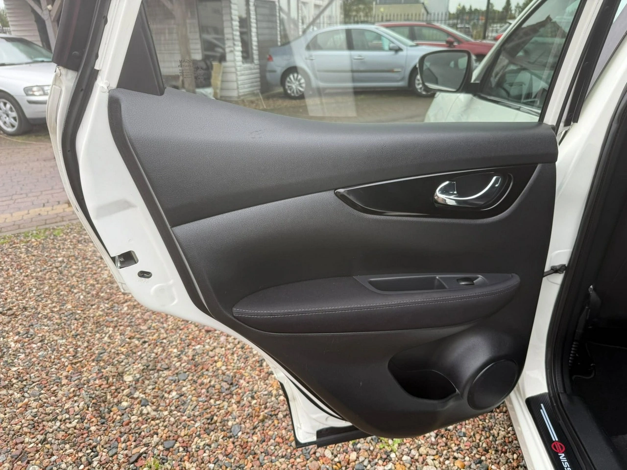 Nissan Qashqai - Zdjęcie 14