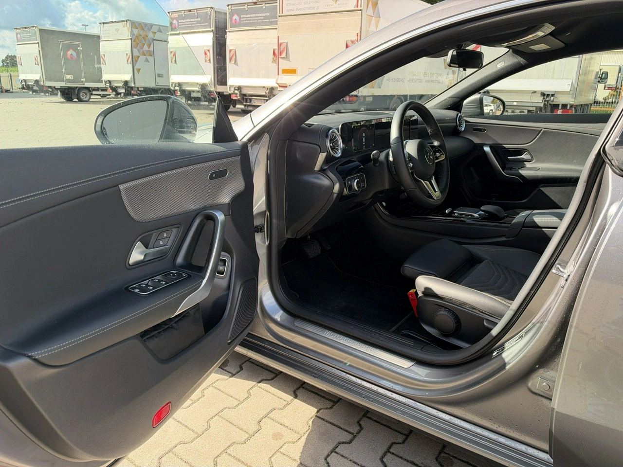 Mercedes CLA 180 - Zdjęcie 9