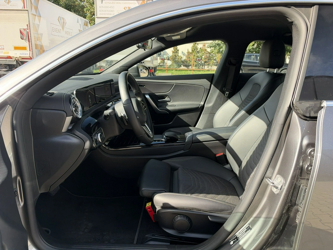 Mercedes CLA 180 - Zdjęcie 10