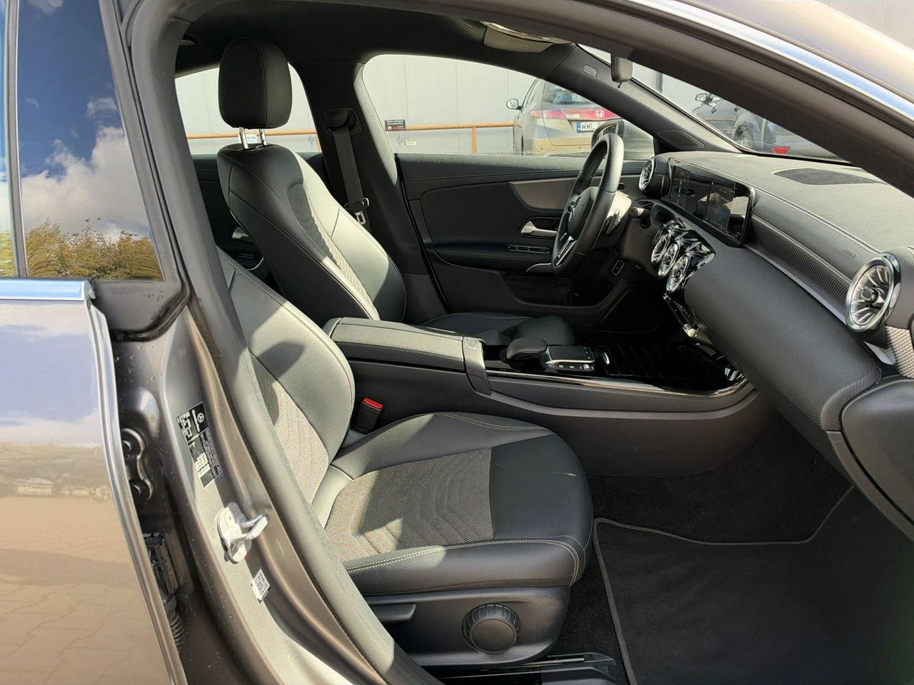 Mercedes CLA 180 - Zdjęcie 19