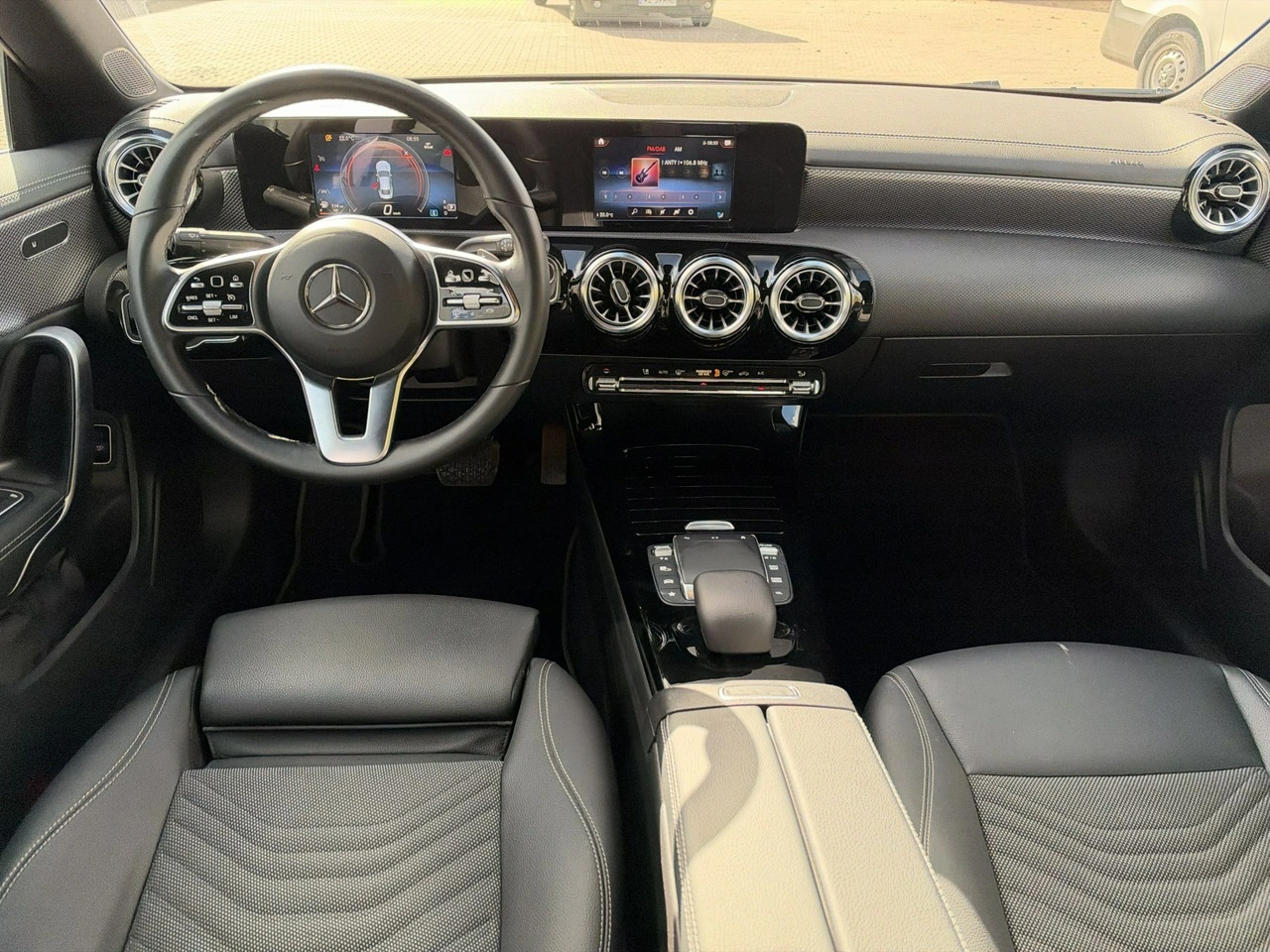 Mercedes CLA 180 - Zdjęcie 21