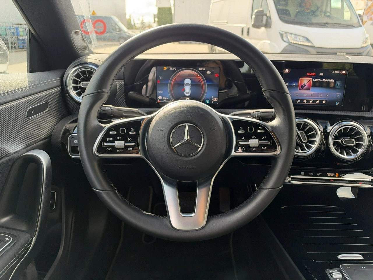 Mercedes CLA 180 - Zdjęcie 24