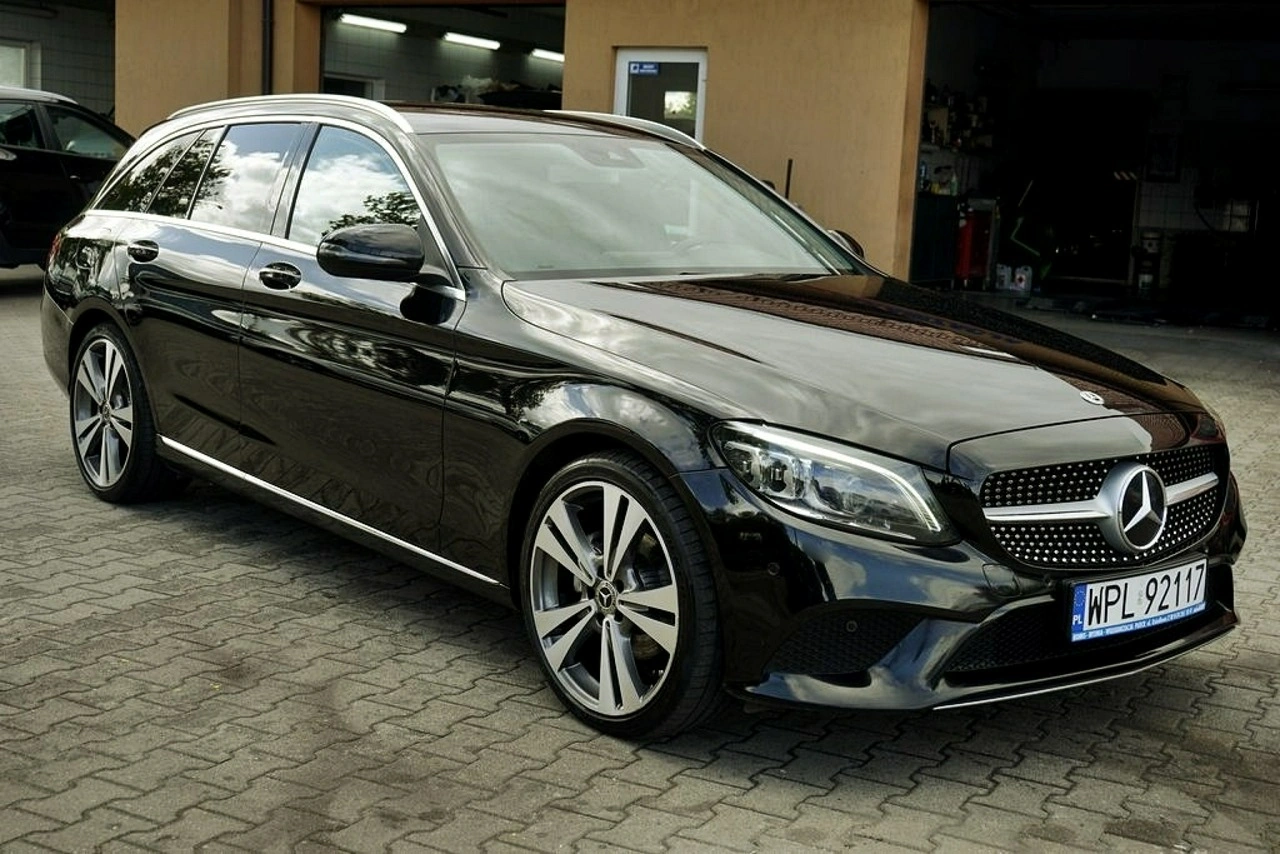 Mercedes C 220 - Zdjęcie 10