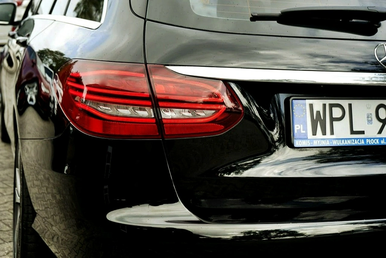 Mercedes C 220 - Zdjęcie 12