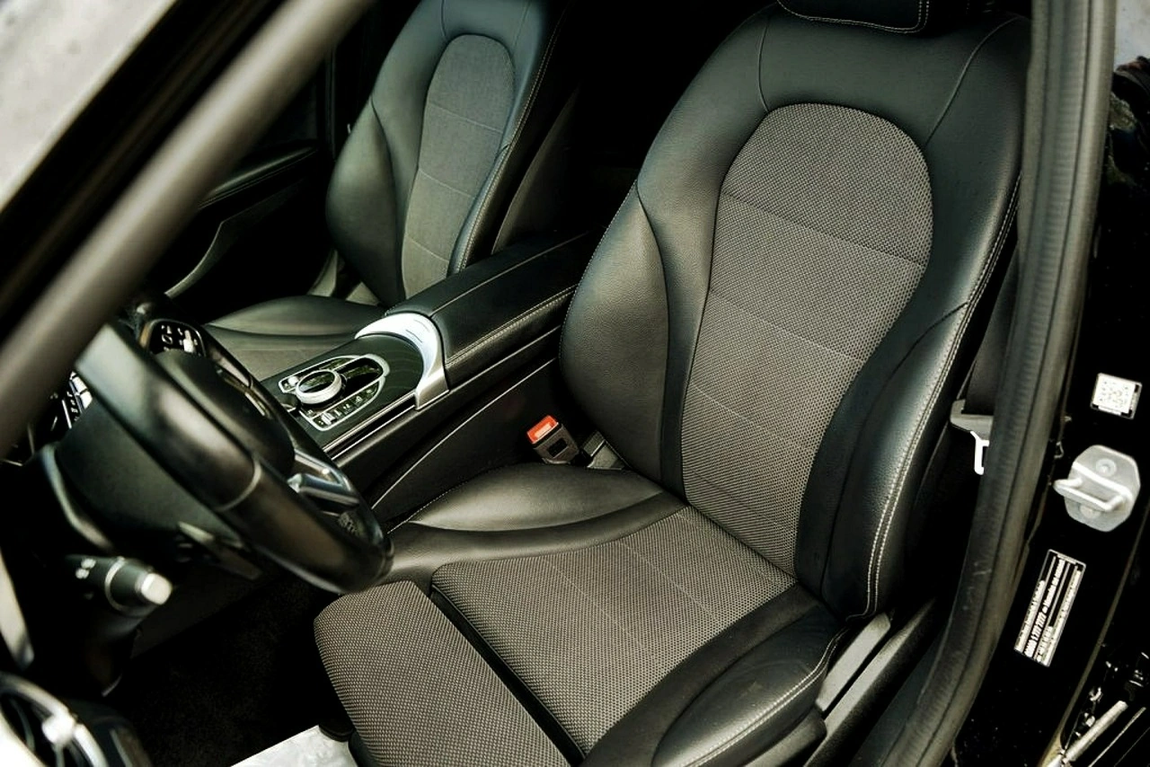 Mercedes C 220 - Zdjęcie 23