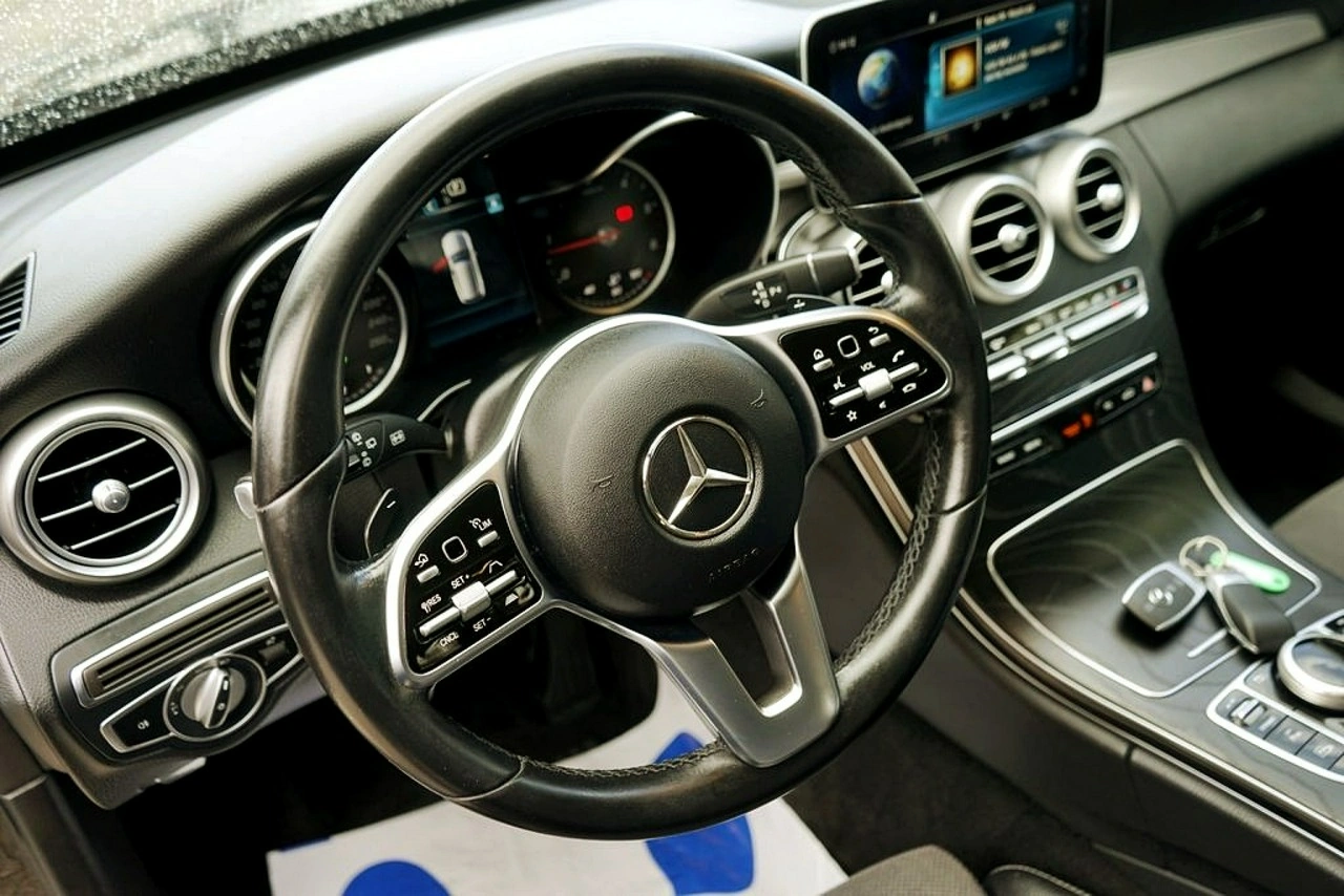 Mercedes C 220 - Zdjęcie 27
