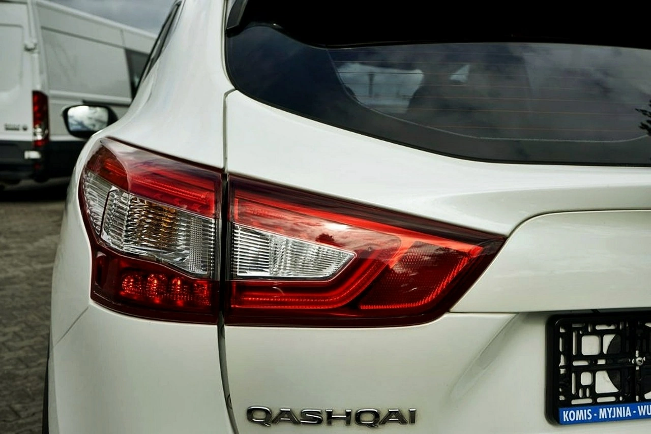 Nissan Qashqai - Zdjęcie 13